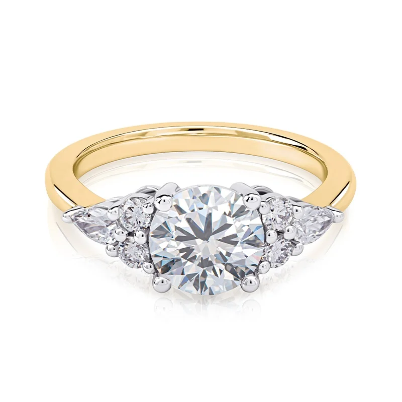 Evaan Lab Grown Diamond Sidestones Ring – Round- SR015 — Thumbnail 3