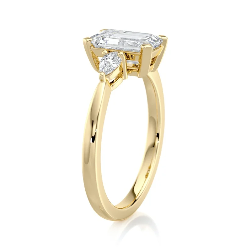 Evaan Lab Grown Diamond Three Stone Ring –Emerald — Thumbnail 8